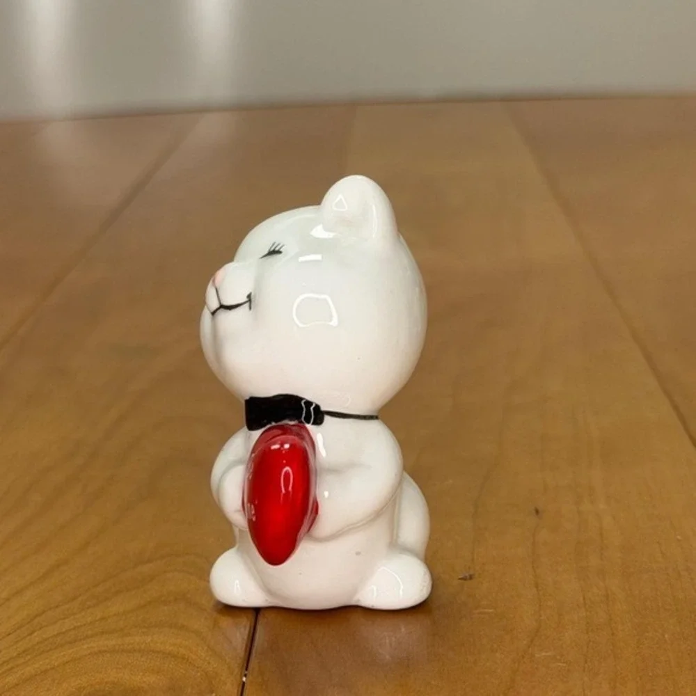 Vintage Russ Berrie Cat Figurine – 